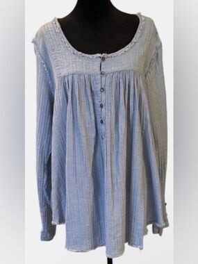 We The Free Light Blue Button-Front Flowy Top